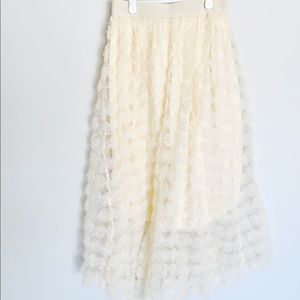 Chicwish 3D Rose Mesh Tulle Midi Skirt in Cream, size S-M, flawless